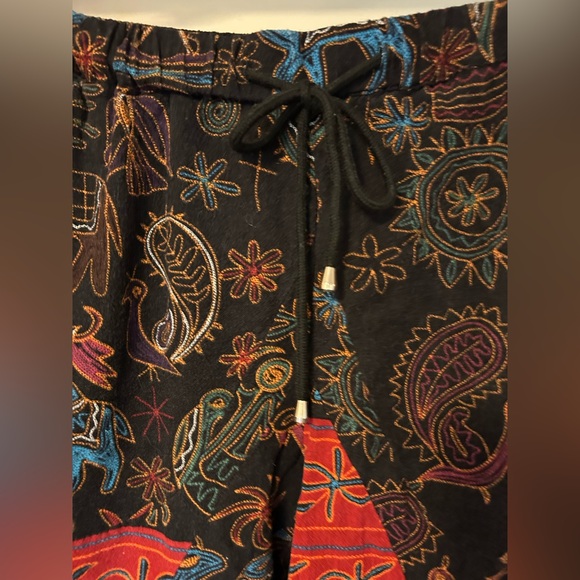 Coofandy Long shorts. Black with embroidered style print. - Picture 5 of 9